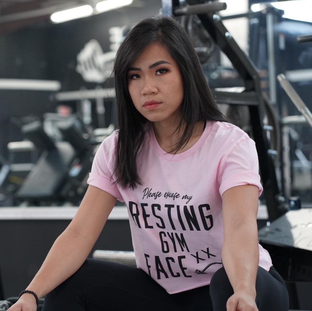 RESTING GYM FACE CROPPED T-SHIRT- PINK